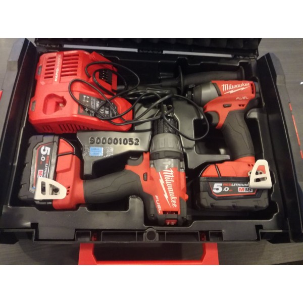 Naujas įrankių komplektas Milwaukee M18 FPP2A3-502X